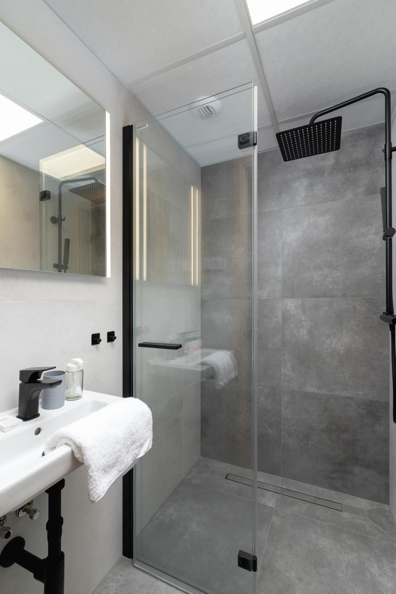 Modern Studios With Air Conditioning In Downtown Krakow By Noclegi Renters Esterno foto